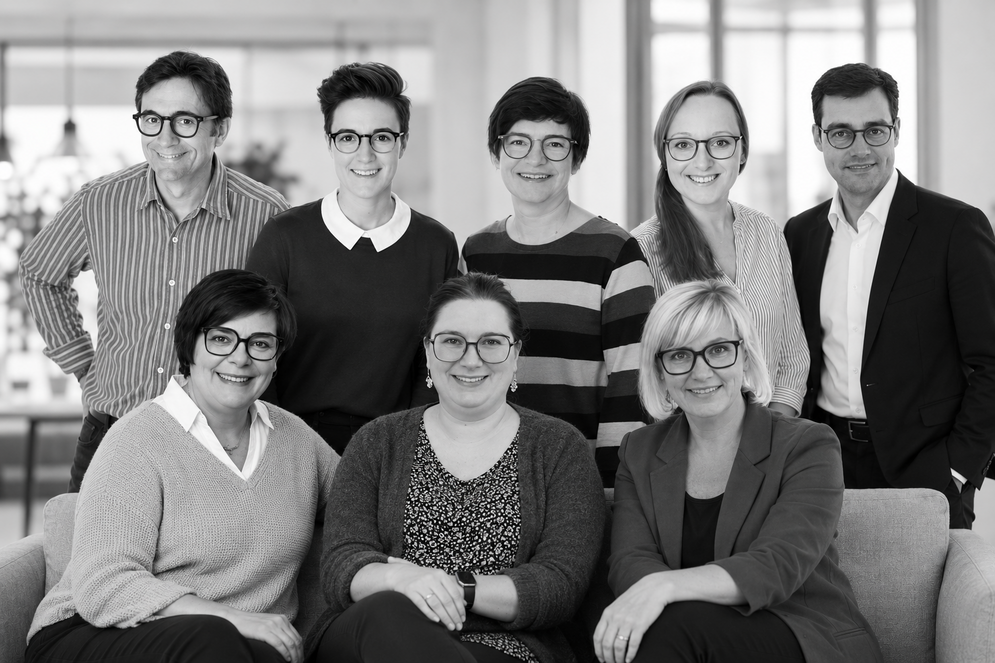 Teamfoto von Die Brille in Biberach. Augenoptiker, Augenoptikermeister und Konatklinsenspezialisten. Freundlich und kompetent